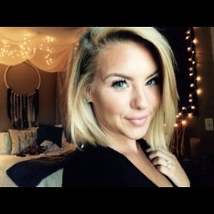 Meet your Posher, Leah