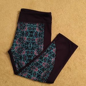 Fabletics workout capri pants