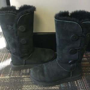 NEW UGG BOOTS. I've literally worn them two times