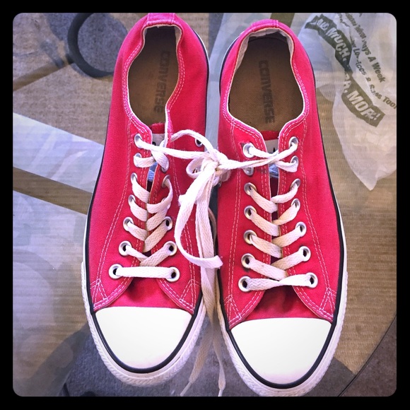 Red Converse