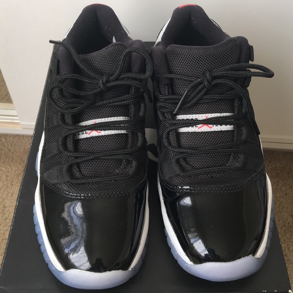 No trades. Jordan 11 black/infrared. Size 4Y