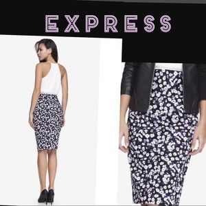 Express Pencil Skirt with Floral Print Size 0