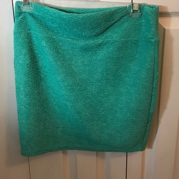 Mini skirt💁 - Picture 2 of 2