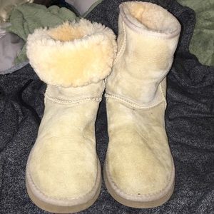 Classic UGG Short Boots