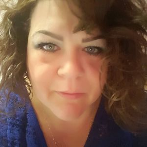 Meet your Posher, Lorie