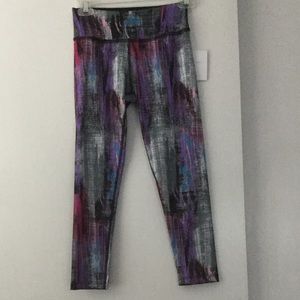 NWT Beyond Yoga Capri Legging