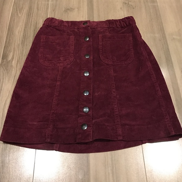 Brandy Melville Dresses & Skirts - NWOT Brandy Melville skirt sz small