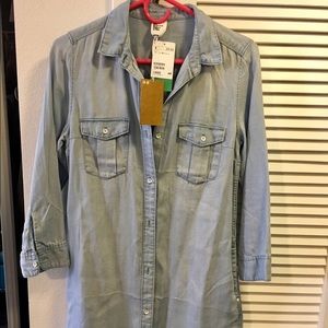 New H&M women's button down denim dress