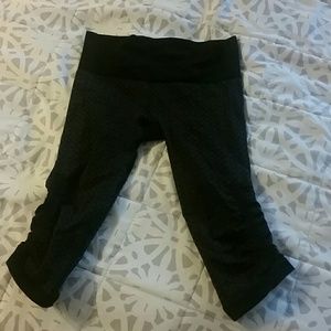 Lulu crop capri