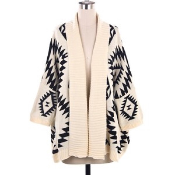 Forever 21 Tribal Sweater Cardigan M