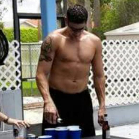 Meet your Posher, John - Picture 2 of 2