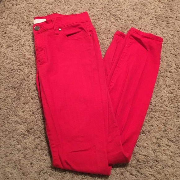 Red skinny jeans