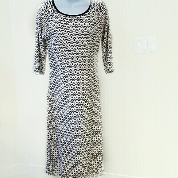 SALE Beige...Black and off white stretch dress