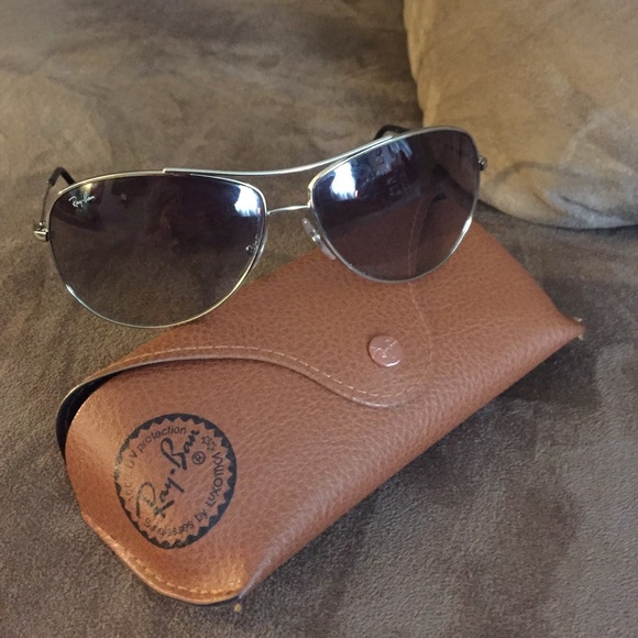 Bubble Wrap Aviator Black Gradient Ray Bans