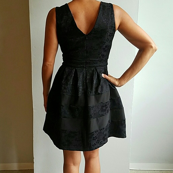 Forever 21 black dress (Formal) - Picture 3 of 4