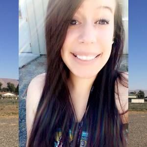 Meet your Posher, Dayanira