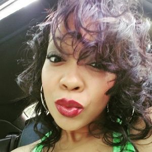 Meet your Posher, Latoya