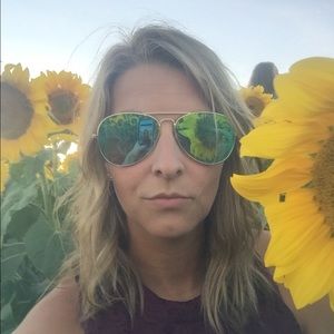 Meet your Posher, Jessica
