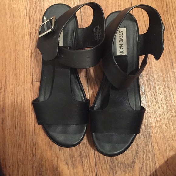 Steve Madden black shoes