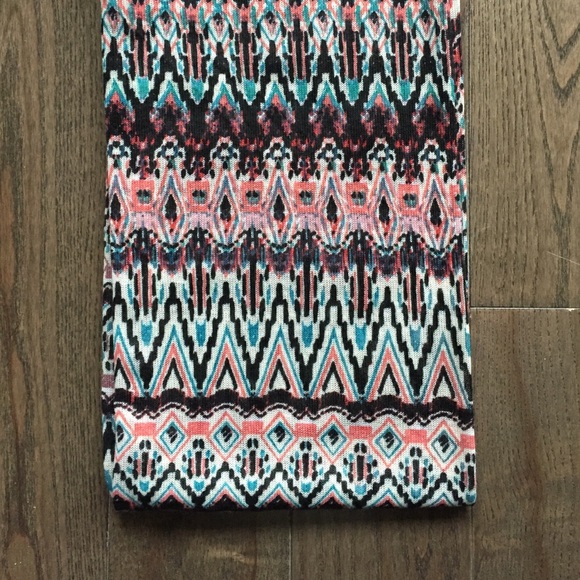 NWOT Patterned Fall Infinity Scarf - Picture 2 of 2