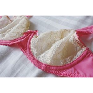 NEW Pink and Cream Lace Bra