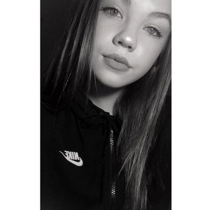 Meet your Posher, Marissa