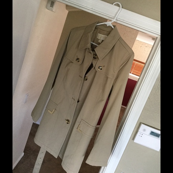 Michael Kors Light weight coat