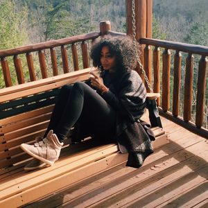 Meet your Posher, Nadja