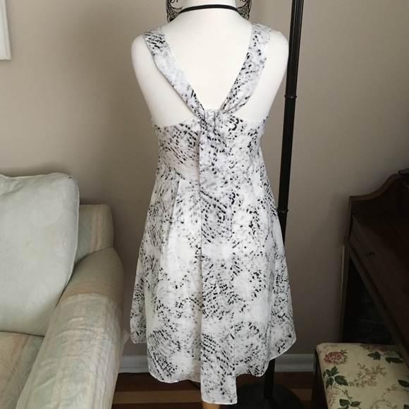 Jessica Simpson black and white dress - Picture 2 of 3