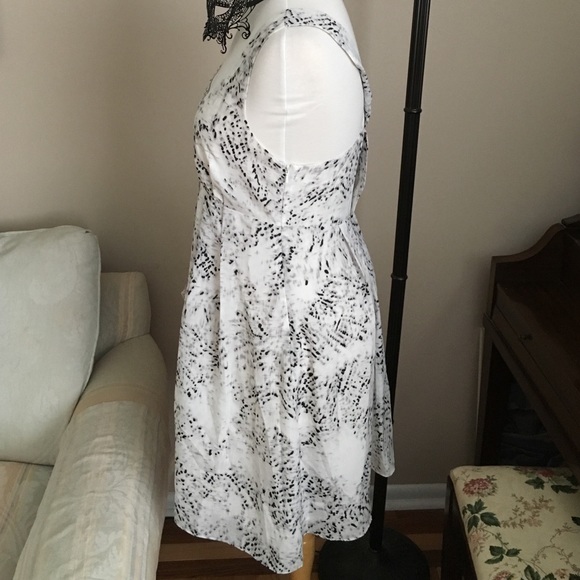 Jessica Simpson black and white dress - Picture 3 of 3