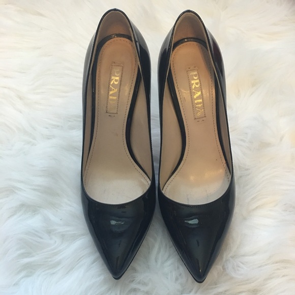 Authentic Prada Classic Black Patent Pumps - Picture 2 of 4