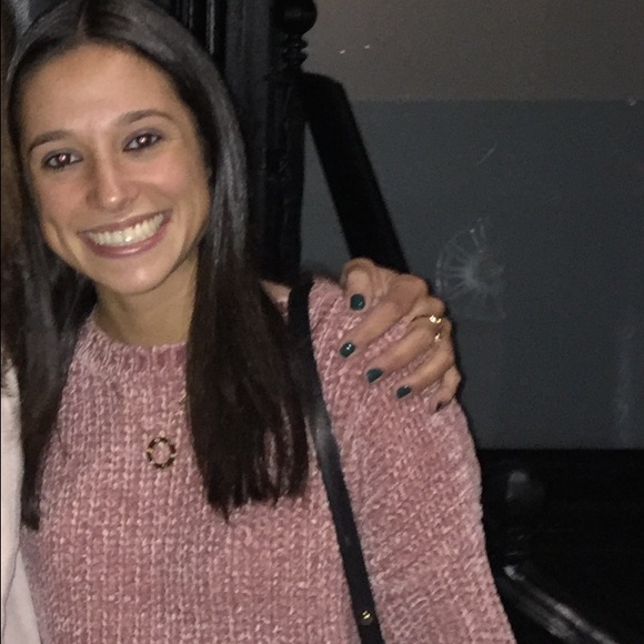 Meet your Posher, Alyssa