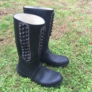 BCBG studded rain boots