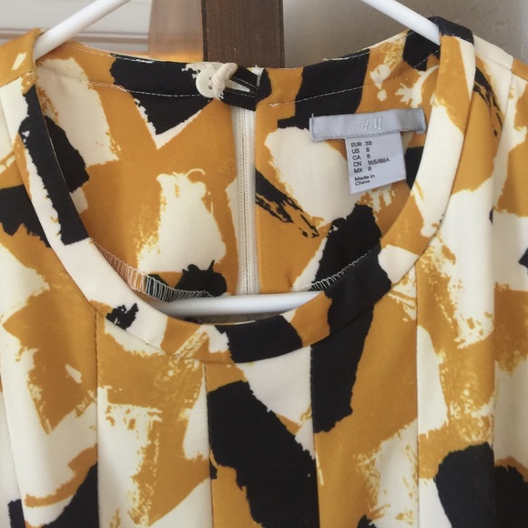 Patterned dress - Picture 2 of 2