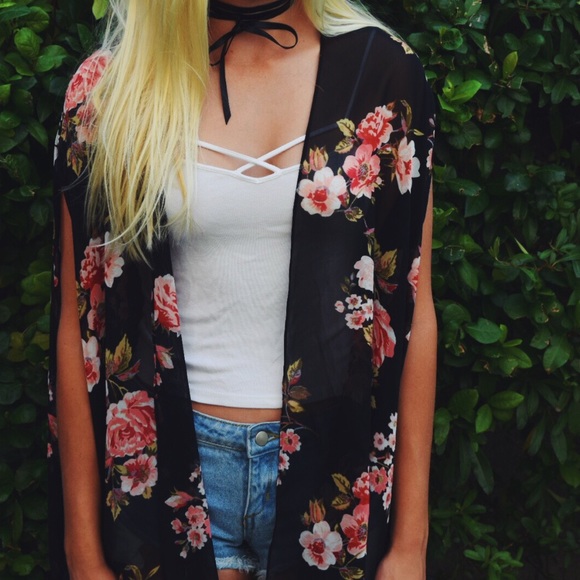 Forever 21 - Flower kimono