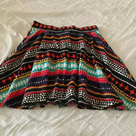 Colorful multi pattern snap button skater skirt - Picture 2 of 3