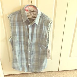 Sleeveless Hudson chambray button up NWT