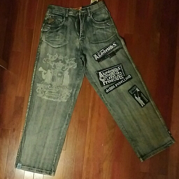 Jeans - Picture 2 of 4