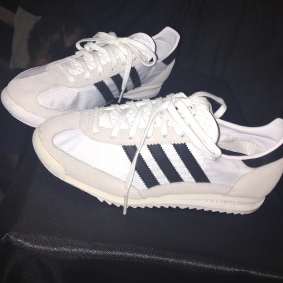 Brand New ADIDAS Original S81305 Running Shoe Wmns