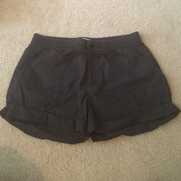 Grey Lou and Grey short