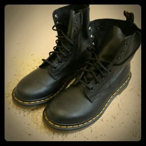 Dr. Marten boots
