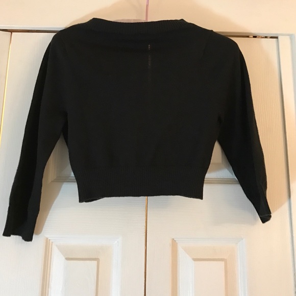 Crop button down sweater🍂 - Picture 2 of 2