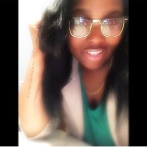 Meet your Posher, Breyanna