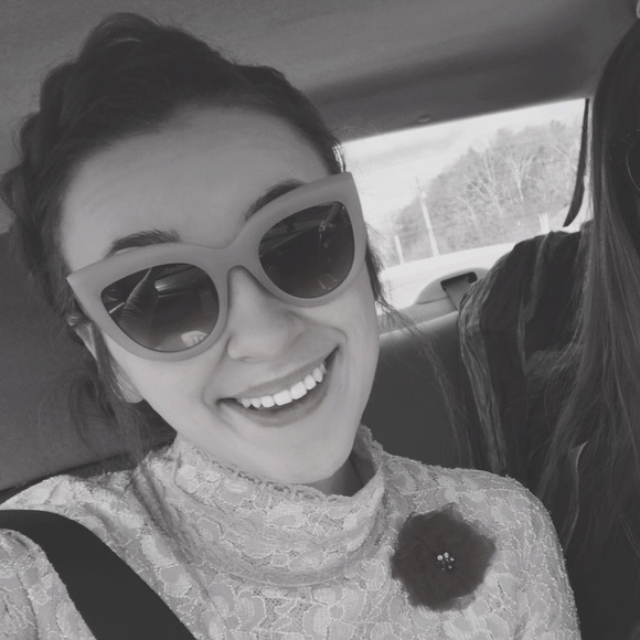 Meet your Posher, Cherith - Picture 8 of 8