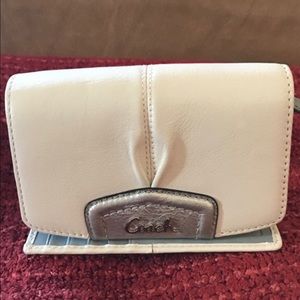 *NWT* Coach Ivory/Silver Wallet