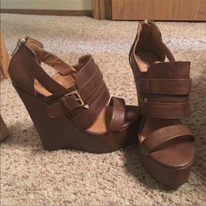 Brown wedges