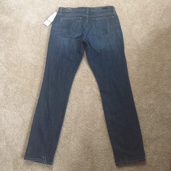 Catherine Relaxed Boyfriend Jeans - Picture 2 of 4