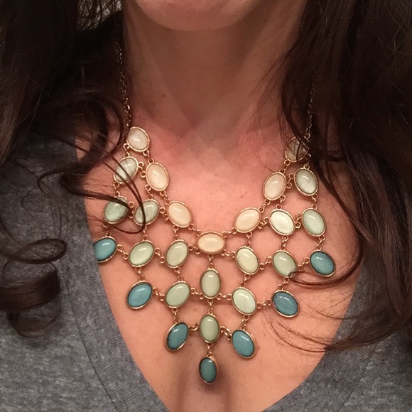 Aqua and gold necklace - Picture 2 of 3