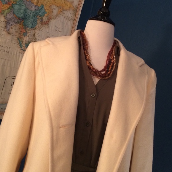 Ivory | 100% Merino Wool Peacoat - Picture 2 of 5