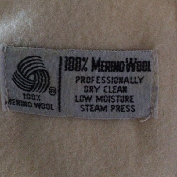 Ivory | 100% Merino Wool Peacoat - Picture 5 of 5